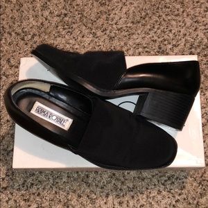 Vintage style Black chunky heel